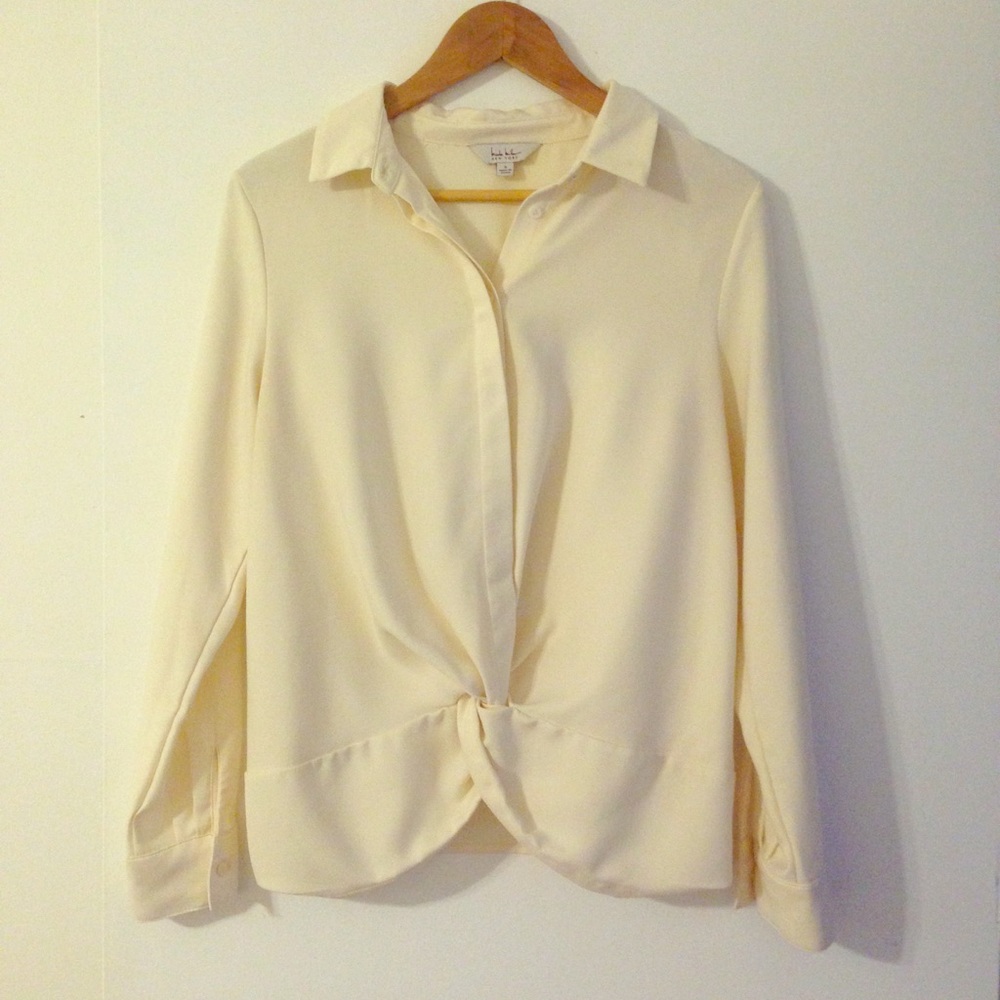 💜3 for 15 -Nicole Miller Twist Front Blouse